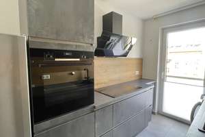 Attraktive Stadtwohnung mit moderner Einbauküche, Tageslichtbad und Balkon zum 15.6. – Neubrunnenstraße 00, 55116 Altstadt, Mainz – Vorschaubild 7