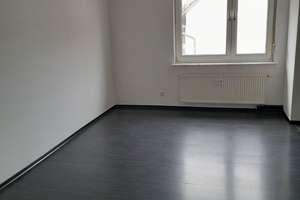 Stadthaus mit Außenstellplatz – Die vollständige Adresse der Immobilie erhältst du vom Anbieter., 63579 Freigericht – Vorschaubild 2