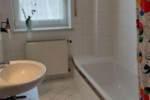 Haus 6 Zimmer 3 Bäder Garage Garten KG-Winkels Südlage – Die vollständige Adresse der Immobilie erhältst du vom Anbieter., 97688 Bad Kissingen – Vorschaubild 8