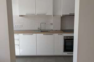 Teilmöblierte 2-Zimmer-Wohnung mit Süd-West-Balkon und EBK – Altmarkstraße 9, 12157 Steglitz, Berlin – Vorschaubild 2