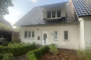 Leben mit Stil: Doppelhaushälfte aus 2003 mit Terrasse und Carport in Hille-Hartum! – Die vollständige Adresse der Immobilie erhältst du vom Anbieter., 32479 Hille – Vorschaubild 9