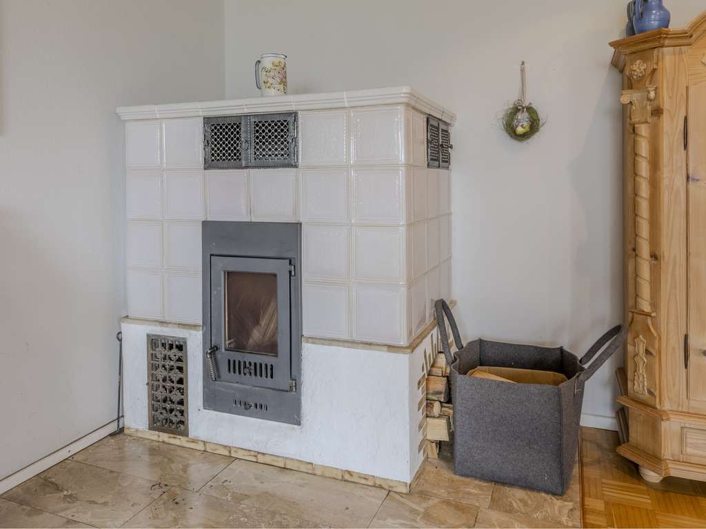 Immobilie in Altomünster - „Viel Platz mit Fernsicht“ als Ein- Zwei- bzw. Drei-Parteienhaus nutzbar - Bild 4