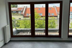 Schöne helle Wohnung in Berlin-Mitte – frisch renoviert und mit zwei Balkonen – Die vollständige Adresse der Immobilie erhältst du vom Anbieter., 10115 Mitte (Ortsteil), Berlin – Vorschaubild 4
