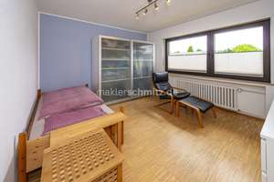 PLATZ FÜR GENERATIONEN – MODERNISIERTE BÄDER, KAMINOFEN, TERRASSE & GROSSER GARTEN – Die vollständige Adresse der Immobilie erhältst du vom Anbieter., 41069 Hehn, Mönchengladbach – Vorschaubild 19