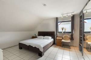 Lichtdurchflutete 2-Zimmer-Dachgeschosswohnung in ruhiger Lage – Die vollständige Adresse der Immobilie erhältst du vom Anbieter., 44287 Aplerbeck (Ortsteil), Dortmund – Vorschaubild 3
