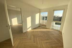 Lichtdurchflutete  2 Zimmer mit EBK und Balkon - Willkommen in Pankow! – Vesaliusstraße 4a, 13187 Berlin – Vorschaubild 3