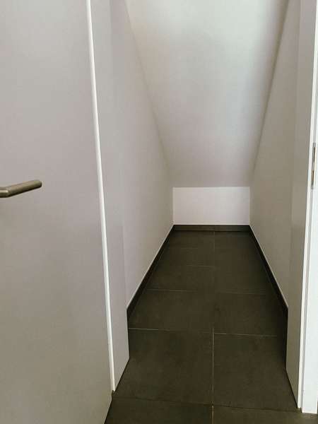 kleiner Abstellraum.jpg