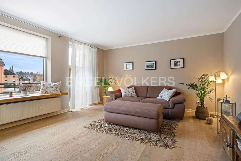 Immobilie in Norderstedt - Moderne 4-Zimmer-Wohnung mit Garage und Balkon - Bild 3