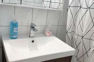 Sonnige Wohnung mit Südbalkon *Möbliert* – Dianastraße 3, 40223 Bilk, Düsseldorf – Vorschaubild 11