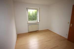Gemütliche 2-Zimmer-Wohnung mit Terrasse und TG-Stellplatz in Deggendorf – Die vollständige Adresse der Immobilie erhältst du vom Anbieter., 94469 Deggendorf – Vorschaubild 5