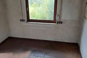 Reserviert!  Freistehendes Haus mit großzügigen Garagen und Garten in Meschenich  – Die vollständige Adresse der Immobilie erhältst du vom Anbieter., 50997 Meschenich, Köln – Vorschaubild 17