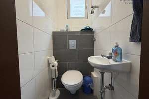 4,55 % Rendite! Modernisierte 3-Zimmer-Wohnung mit praktischer Aufteilung – 70327 Untertürkheim (Ortsteil), Stuttgart – Vorschaubild 9