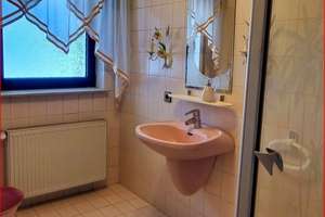 Gepflegtes EFH mit Garten  - Ideal für das junge Paar oder die Familie mit Kind – Die vollständige Adresse der Immobilie erhältst du vom Anbieter., 76776 Neuburg am Rhein – Vorschaubild 8