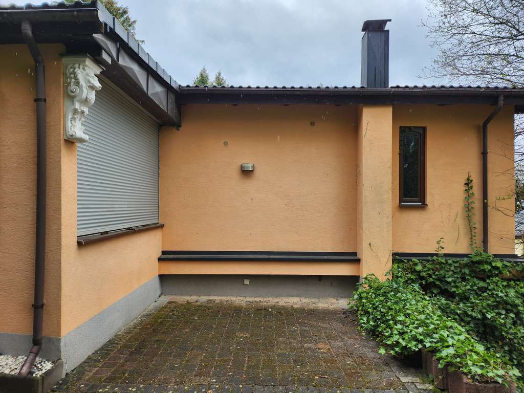 Immobilie in Neunkirchen-Seelscheid - Stilvolles Einfamilienhaus inklusive Einzelgarage - Bild 1