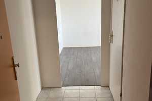 ***Sonnige Wohnung mit verglastem Balkon im schönen Johannisthal sucht netten Eigentümer*** – Springbornstr. 5, 12487 Berlin – Vorschaubild 21