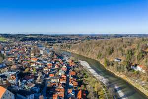 Freistehendes Ein- / Zweifamilienhaus in 1. Isarreihe.  Blick zum Kalvarienberg und zur Isarbrücke – Die vollständige Adresse der Immobilie erhältst du vom Anbieter., 83646 Bad Tölz – Vorschaubild 17