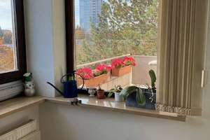 Schöner Wohnen in Schweinau ! Perfekt aufgeteilte, helle 3,5-Zimmer-Wohnung mit Loggia & Stellplatz – Olivenweg 54, 90441 Hohe Marter, Nürnberg – Vorschaubild 24