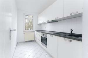 Bezugsfreie 2-Zimmerwohnung mit Balkon in Potsdam Süd zu verkaufen – Die vollständige Adresse der Immobilie erhältst du vom Anbieter., 14478 Waldstadt I, Potsdam – Vorschaubild 3