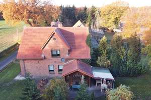 ***reserviert*** immo-schramm.de: Resthof: Bauernhaus mit zwei Wohnungen und Nebengebäuden – Die vollständige Adresse der Immobilie erhältst du vom Anbieter., 27616 Kirchwistedt – Vorschaubild 1