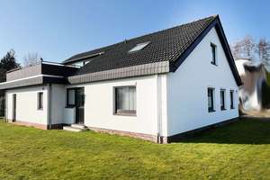 Büsum: Ruhig gelegenes Einfamilienhaus mit 6,5 Zimmer auf Eigenland – Die vollständige Adresse der Immobilie erhältst du vom Anbieter., 25761 Büsum – Vorschaubild 24
