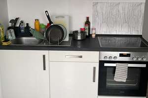 Voll möbliert und inkl. Haushalt!: Top-saniertes EG-Apartment inkl. TG in M.- Sendling – 81377 Am Waldfriedhof, München – Vorschaubild 2