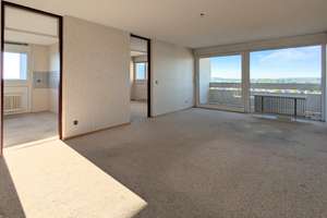 Attraktiver Preis trifft auf Potenzial! Wohnung inkl. TG-Stpl. mit Alpenblick und Dachterrassenpool!