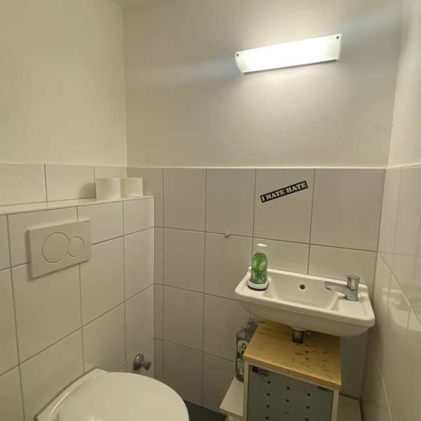 *** schöne 3-Zimmer-Wohnung - mit Balkon - Aussicht ins Grüne -nähe Schanz, Im Johannistal ***