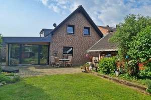 Liebevolles Zuhause mit großem Garten & modernem Wohnkomfort Nähe "Schloss Liedberg" – Die vollständige Adresse der Immobilie erhältst du vom Anbieter., 41352 Korschenbroich – Vorschaubild 2