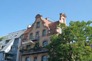 Wohnen mit Weitblick
Dachgeschoss-Galeriewohnung an der Pegnitz,
Balkon, Patio + 360°-Dachterrasse – Großweidenmühlstraße 1, 90419 Sankt Johannis, Nürnberg – Vorschaubild 8