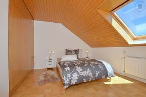 Wunderschön möblierte Wohnung mit Balkon und tollem Blick in Botnang – Die vollständige Adresse der Immobilie erhältst du vom Anbieter., 70195 Botnang-West, Stuttgart – Vorschaubild 2