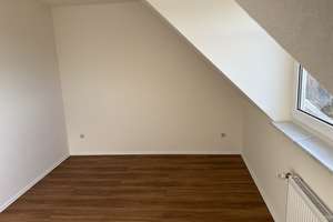 Schöne 2-Zimmer-Eigentumswohnung im Dachgeschoss zum Verkauf – Die vollständige Adresse der Immobilie erhältst du vom Anbieter., 24147 Elmschenhagen, Kiel – Vorschaubild 4