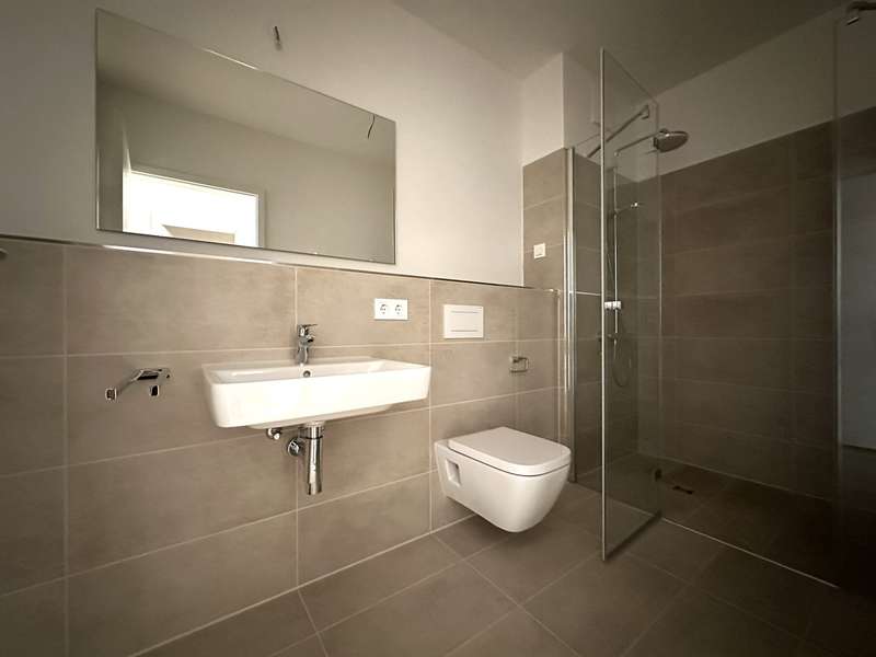 Badezimmer 2.jpg