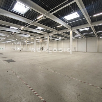 ca. 2.200 m² beheizte Hallenfläche vor den Toren Hamburgs