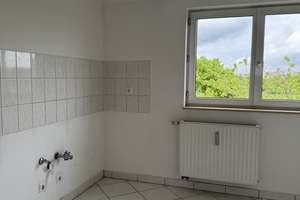 Vielseitig nutzbar: Vermieten oder einziehen – gepflegte DG-Wohnung in Top-Lage – Löschenhofweg 111, 47829 Uerdingen, Krefeld – Vorschaubild 4
