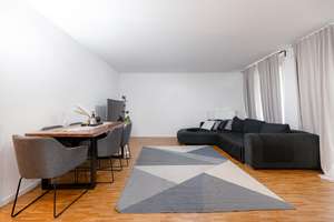 Vermietete Drei-Zimmer-Wohnung mit Balkon und Tiefgaragenstellplatz – 60486 Bockenheim, Frankfurt am Main – Vorschaubild 3