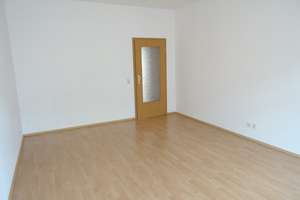 Große 2-Raum-Whg mit Fensterbad, Balkon und Stellplatz – Markusstraße 31, 9131 Sonnenberg, Chemnitz – Vorschaubild 3