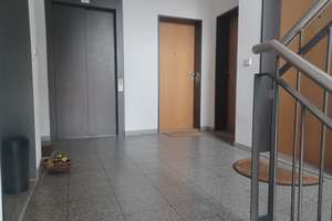 Wohnung mit zwei Zimmern, Balkon, Aufzug und Tiefgarage in Rostock – Bertha-von-Suttner-Ring 10, 18147 Toitenwinkel, Rostock – Vorschaubild 5