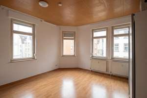 Schöne DG-Wohnung mit Bühne – Langobardenstraße 12, 70435 Zuffenhausen-Hohenstein, Stuttgart – Vorschaubild 6