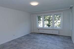 Teilmöblierte 2-Zimmer-Wohnung mit Balkon in Hamburg-Hummelsbüttel – Lentersweg 1, 22339 Hummelsbüttel, Hamburg – Vorschaubild 7