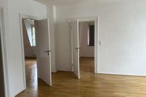 Herzlich willkommen in Schwachhausen! 4 Zimmer mit Fahrstuhl – Die vollständige Adresse der Immobilie erhältst du vom Anbieter., 28209 Schwachhausen (Ortsteil), Bremen – Vorschaubild 32