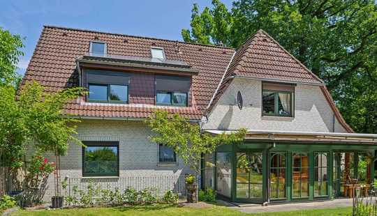 Bild von Alles unter einem Dach- Zweifamilienhaus mit großem Garten- geeignet für Wohnen und Arbeiten, Famili