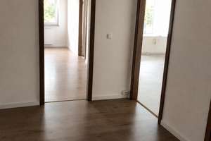 Zentral Wohnen mit schönem Blick ins Umland - teilmodernisierte 2 Zimmer ETW mit TG-Platz – Siegburger Str. 60, 53229 Beuel-Ost, Bonn – Vorschaubild 4