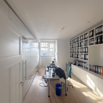 Kleine Bürofläche mit Altbaucharme in Golzheim | kurzfristig verfügbar