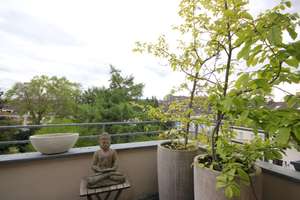 Helle 2,5-Zimmer Dachgeschoßwohnung im Zooviertel, Düsseldorf