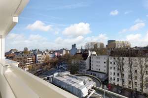 Weitblick über Hamburg: Sanierte 2-Zimmer-Wohnung mit Loggia und Garagenstellplatz auf St. Pauli – Die vollständige Adresse der Immobilie erhältst du vom Anbieter., 20359 Sankt Pauli, Hamburg – Vorschaubild 11