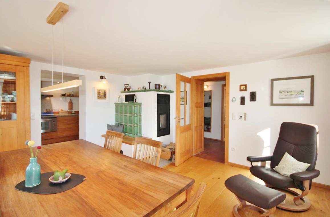 Immobilie in Freyung - Familienanwesen mit idealer Privatsphäre und traumhaftem Garten in 94078 Freyung - Bild 7