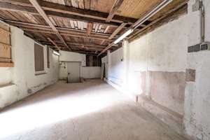 Ein- bis Zweifamilienhaus mit kleinem Garten + Doppelgarage + Nebengebäuden! – Die vollständige Adresse der Immobilie erhältst du vom Anbieter., 91257 Pegnitz – Vorschaubild 9