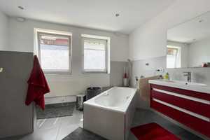 Großzügiges Einfamilienhaus mit Garage und Carport in Au/ Hallertau – Au in der Hallertau, Freising (Kreis), 84072 Freising (Kreis) – Vorschaubild 5