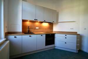 Liebevoll sanierte 2-Zimmer-Wohnung mit Balkonen in denkmalgeschützter Villa – Die vollständige Adresse der Immobilie erhältst du vom Anbieter., 1324 Bühlau/Weißer Hirsch, Dresden – Vorschaubild 3