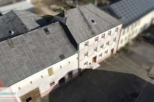 GRENZE LUXEMBURG: BAUERNHAUS MIT GROßEN STALLUNGEN AUF 13 AR! – Die vollständige Adresse der Immobilie erhältst du vom Anbieter., 66706 Perl – Vorschaubild 1